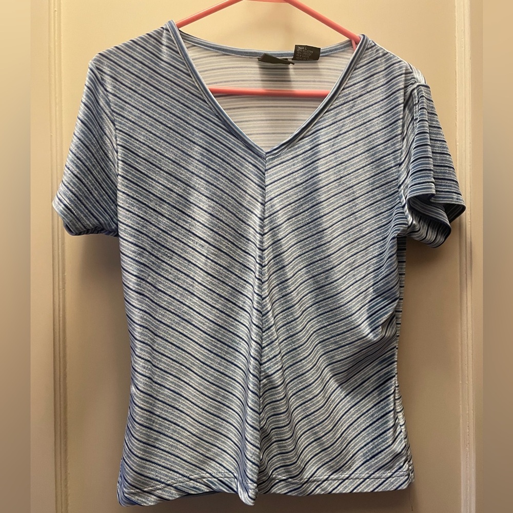 No boundaries striped T-shirt
